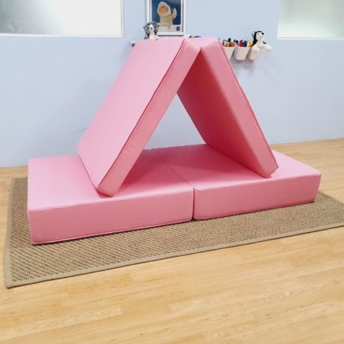 https://moonkidshome.com/wp-content/uploads/2021/04/ISOFSEA9-Play-Sofa-in-Light-Pink-Cotton-2-500x500.jpg